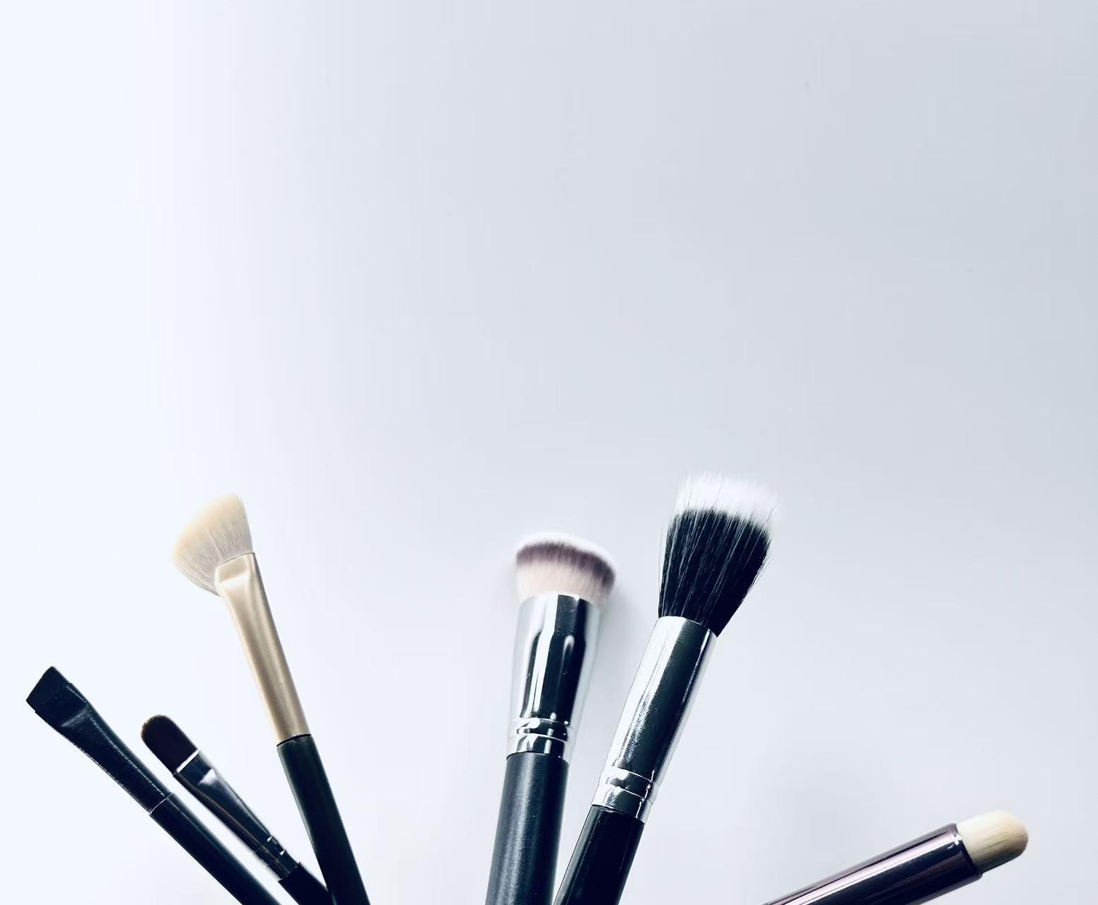 Makeup Brush Set Beauty Tools - Face and Eyes